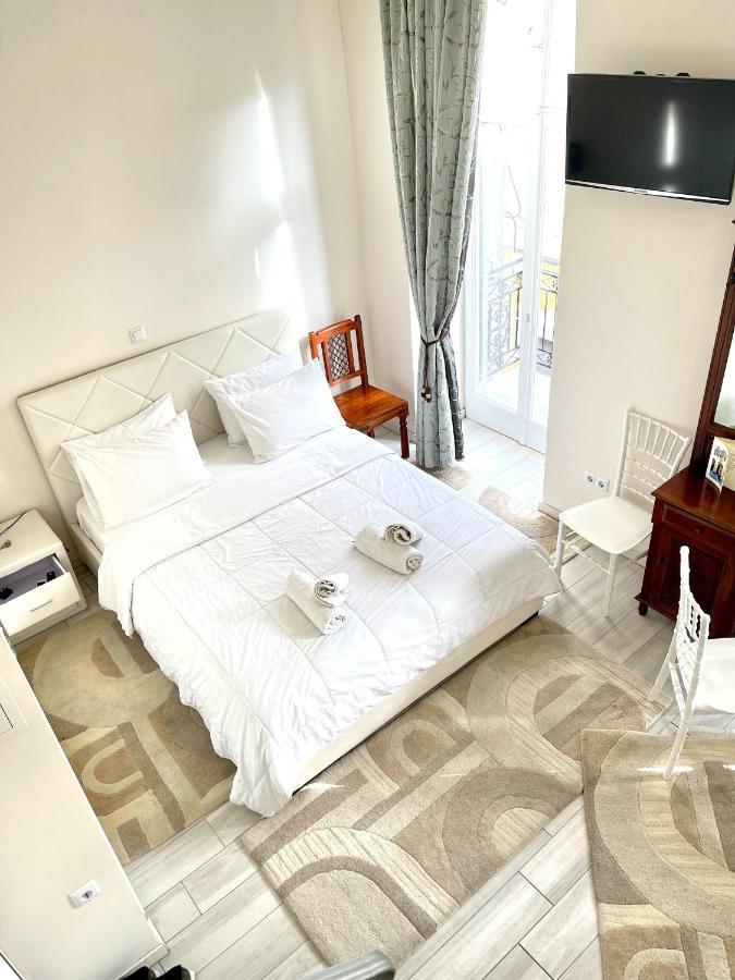 Xenias Rooms Apartments Koróni Exterior foto
